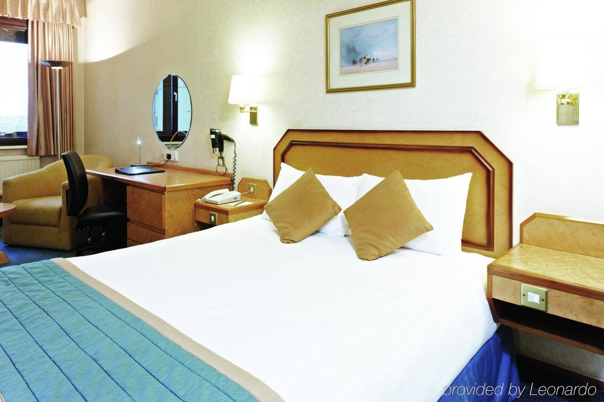 Copthorne Hotel Плимът Стая снимка