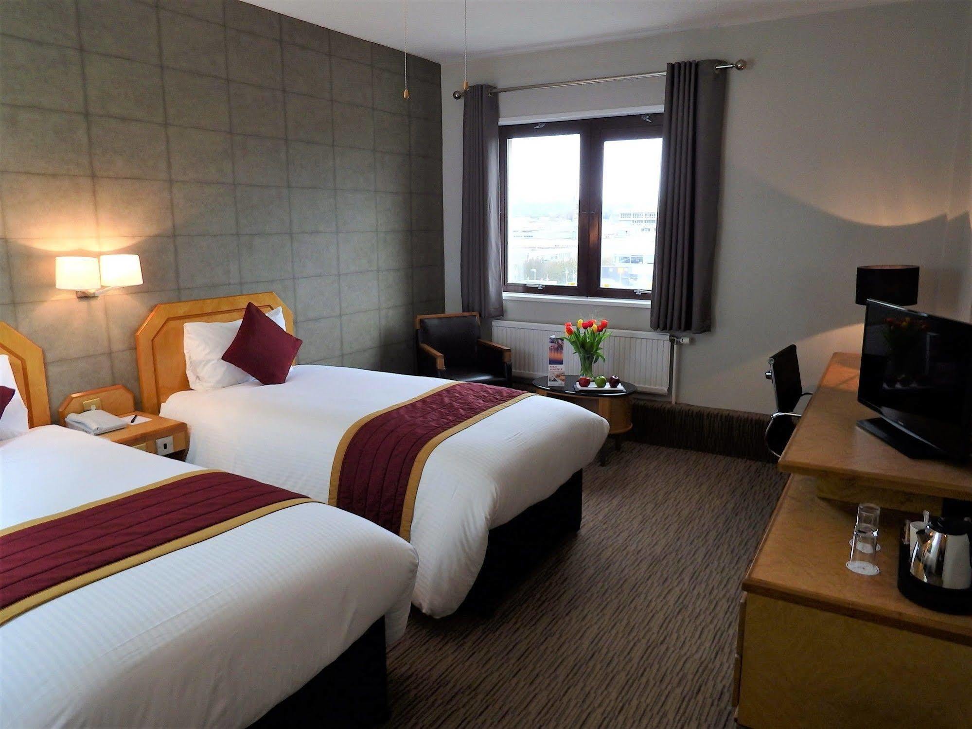 Copthorne Hotel Плимът Екстериор снимка