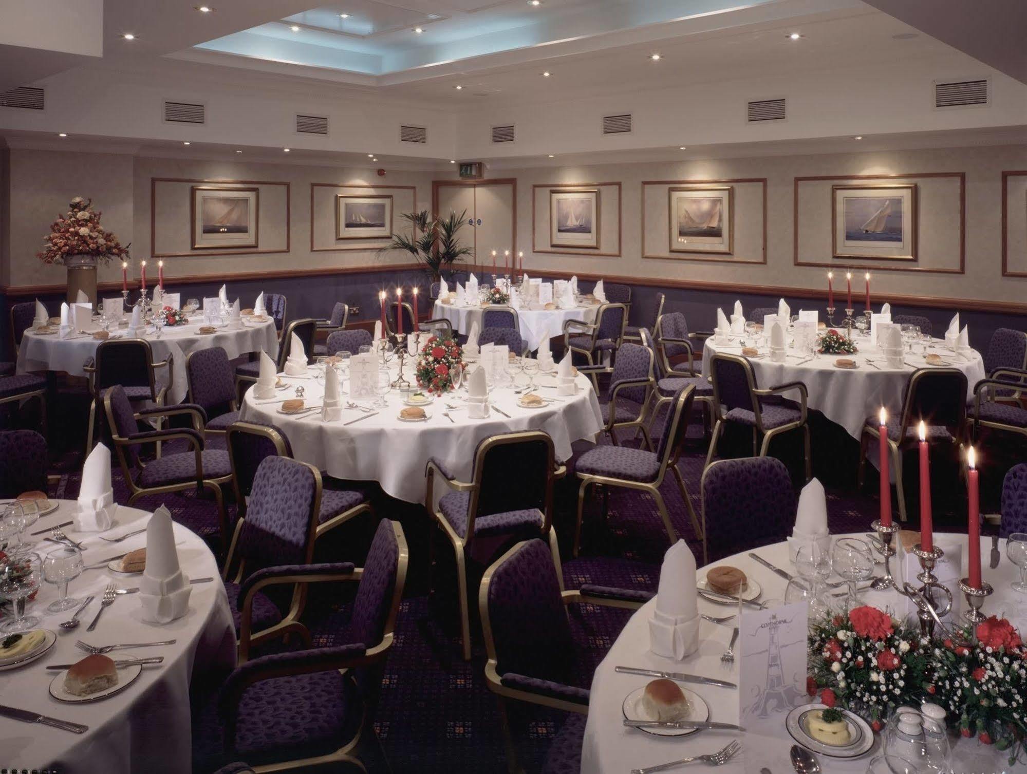 Copthorne Hotel Плимът Екстериор снимка