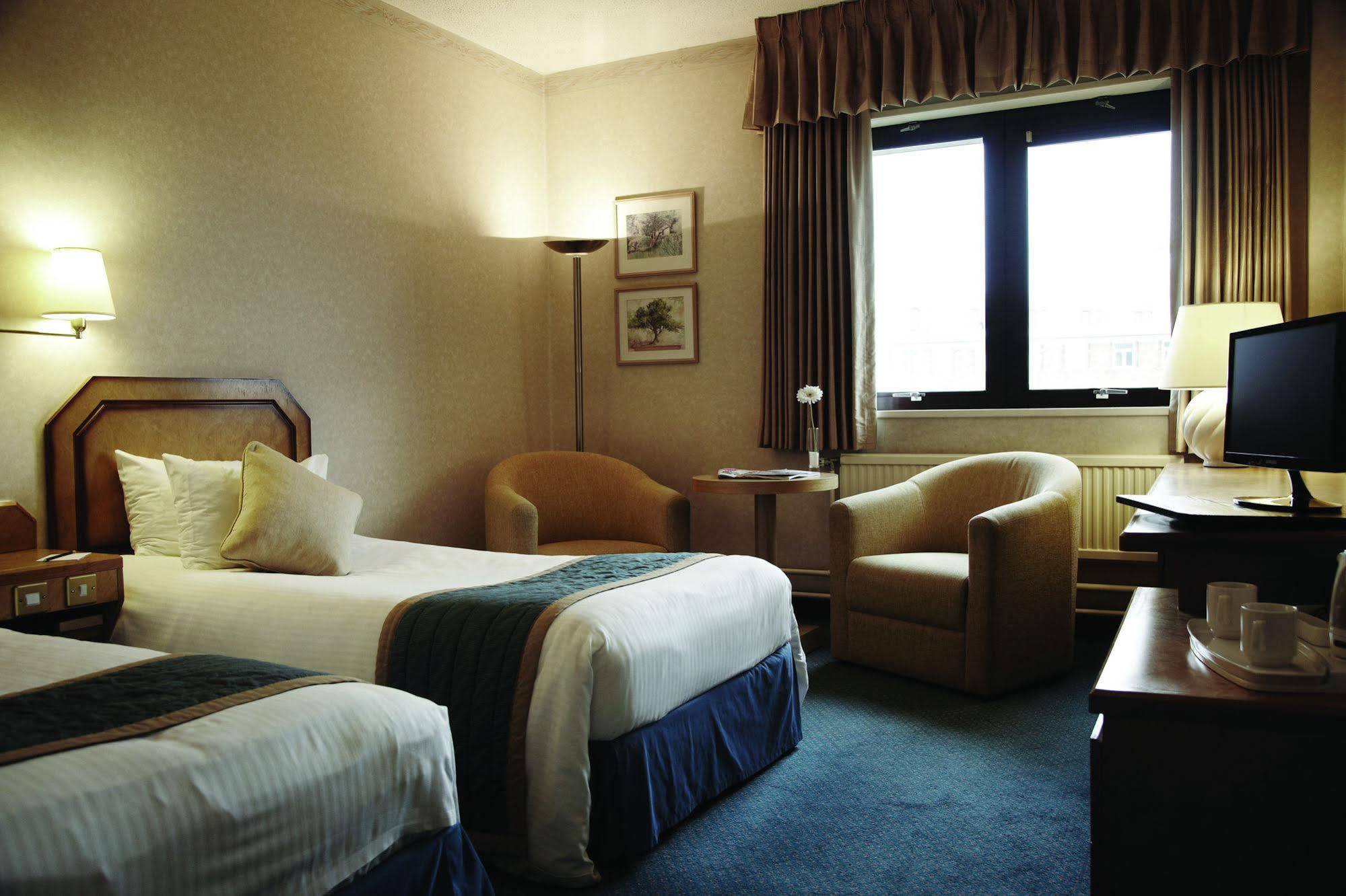 Copthorne Hotel Плимът Стая снимка